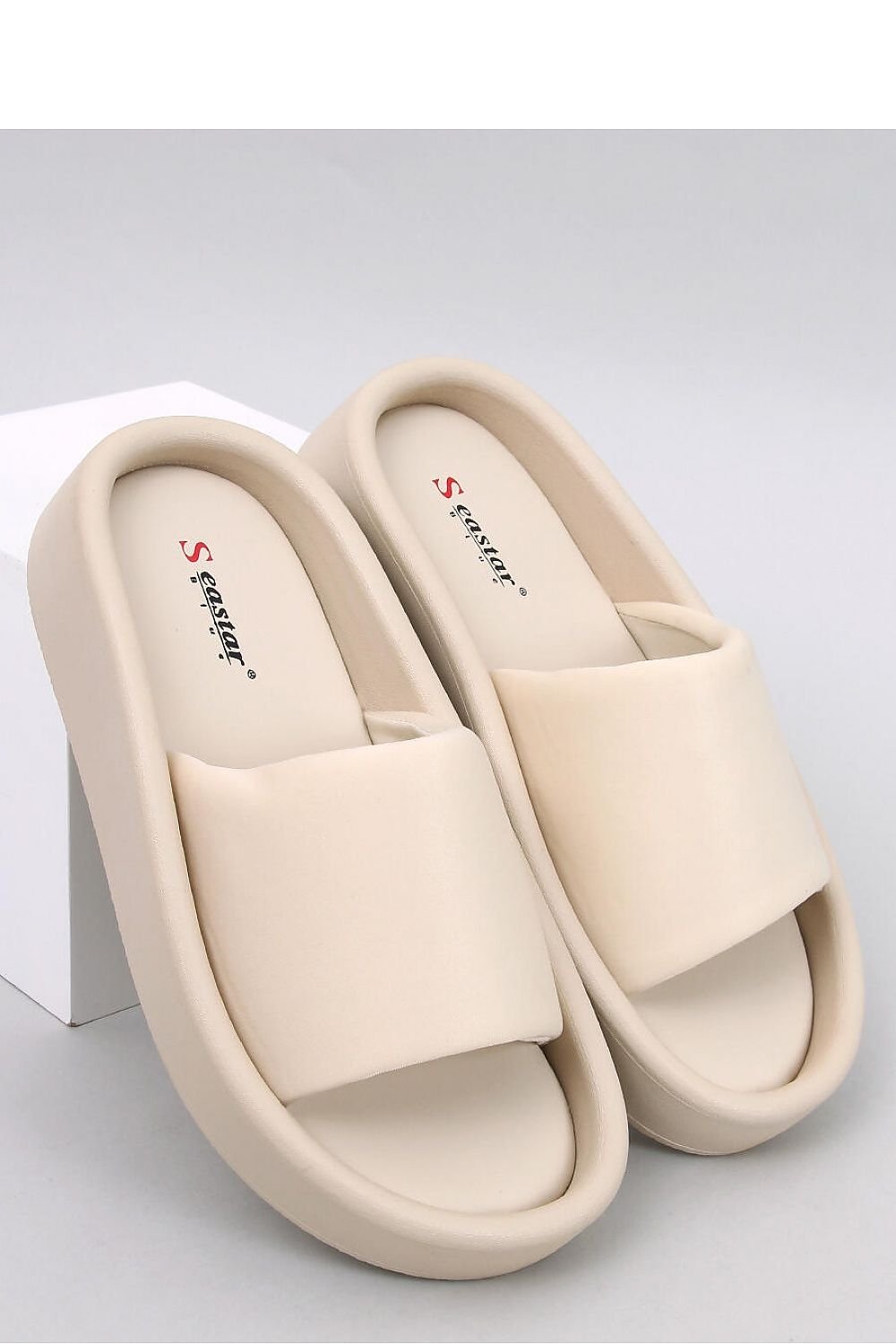 Flip-flops model 194633